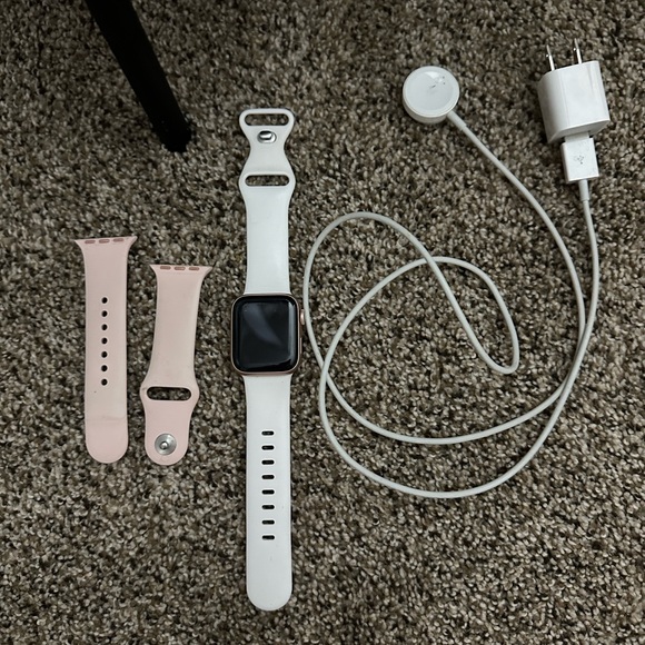 Apple Smartwatch White and Pink Minimalist Design